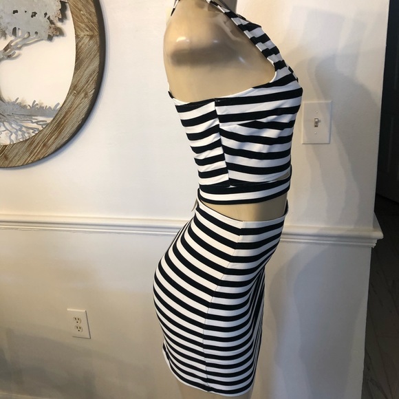 Gorgeous 2 piece set by Arden B mini skirt and top - Picture 3 of 8